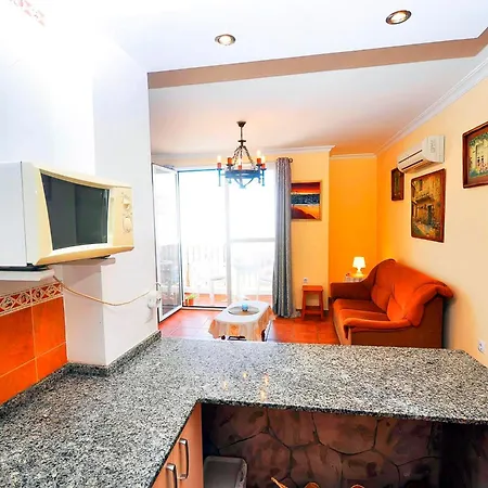 Centrico Con Terraza Y Aire Acondicionado Solo Familia Y Pareja Conil De La Frontera